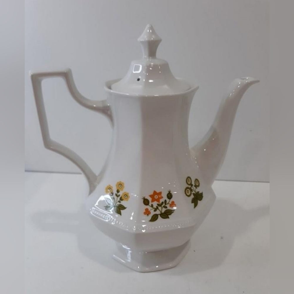 Johnson Brothers Floral teapot